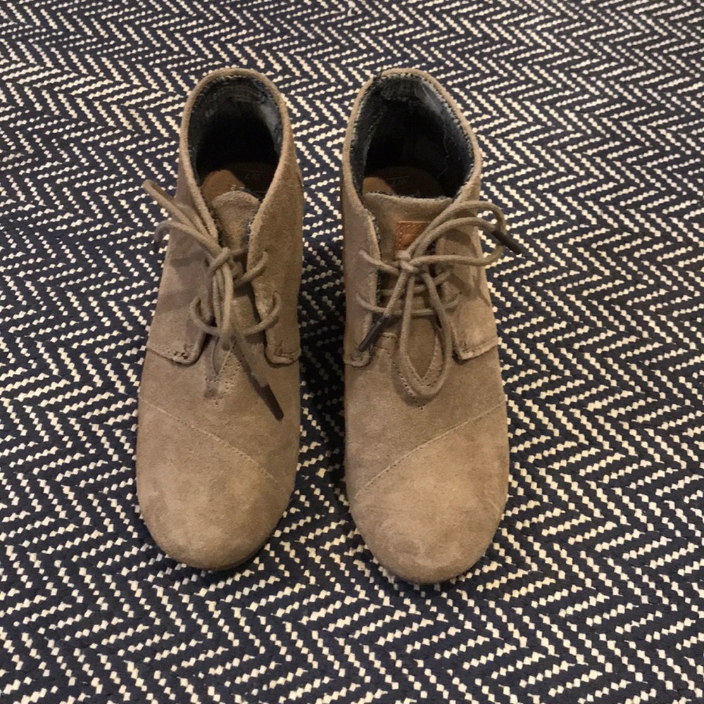 Toms wedges, suede, size 7